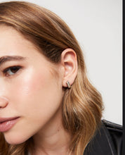 Load image into Gallery viewer, Ser Narural Tube Earrings Silver