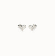 Load image into Gallery viewer, Uno Heart Earrings Silver