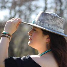 Load image into Gallery viewer, Antiqued Copper Feather Earrings