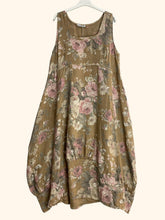 Load image into Gallery viewer, Italian Linen Sleeveless floral dress