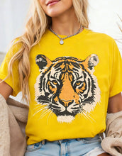 Load image into Gallery viewer, Vintage Tiger Shirt Retro Graphic Cotton Tee