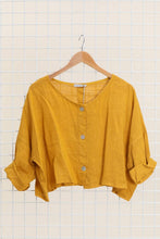 Load image into Gallery viewer, Italian Linen Button Down Top