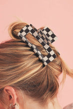 Load image into Gallery viewer, Checkered Print Hair Clip