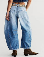 Load image into Gallery viewer, Ladies Mid Rise Wide Leg Barrel Jeans SKP522
