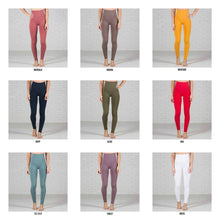 Load image into Gallery viewer, Black Fleece Lined Leggings