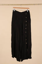 Load image into Gallery viewer, Italian Linen Pants Button Detail