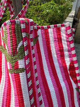 Load image into Gallery viewer, Quilted Cotton Floral Print Tote Bag