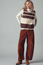Load image into Gallery viewer, Cora Corduroy Barrel Jeans