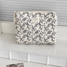 Load image into Gallery viewer, Flower Print Make Up Bag