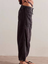 Load image into Gallery viewer, Black Barrel Jogger Jeans