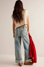 Load image into Gallery viewer, Daisy Dark Wash Street Jeans