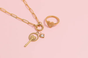 Paperclip Charm Necklace 18k gold PVD
