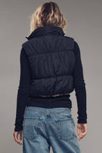Load image into Gallery viewer, Reversible Cropped Puffer Vest
