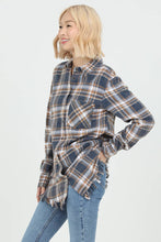 Load image into Gallery viewer, PLAID FRAYED HEM FLANNEL SHIRT