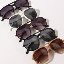 Load image into Gallery viewer, Round Shape Tined Thin Leg Fashion Sunglasses