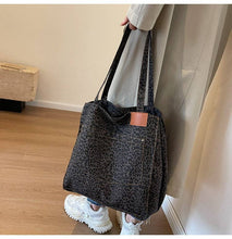 Load image into Gallery viewer, Leopaed Print Tote Bag