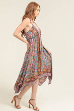 Load image into Gallery viewer, HANKY HEM MAXI DRESS